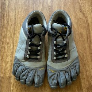 Vibrant five fingers